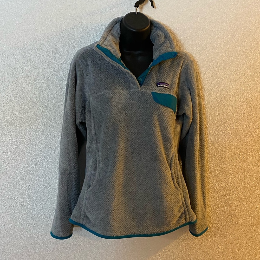 Patagonia pull over light blue turquoise